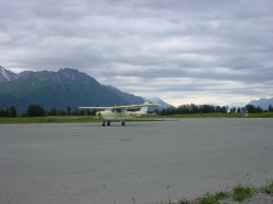 Vliegen met een C172 van Mustang Aviation - binnentaxien