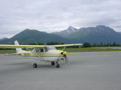 Vliegen met een C172 van Mustang Aviation - binnentaxien