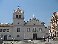 De stad - Pátio do Colégio; een jezuietenklooster,nu museum en kerk; op deze plaats is de stad São Paulo gesticht