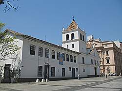 De stad - Pátio do Colégio; een jezuietenklooster,nu museum en kerk; op deze plaats is de stad São Paulo gesticht