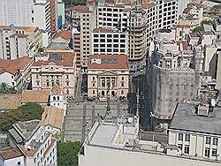 De stad - uitzicht vanaf de Banespa tower; Pátio do Colégio