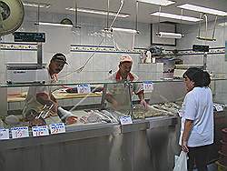 De stad - de markthallen; de vishandel