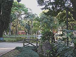 De stad - Jardim de Luz; parkvijver