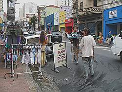 Vila Madalena - in de buurt van de Praça Benedito Calixto; kunst en antiek markt