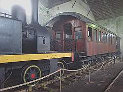 Paranapiacaba - treinmuseum in de mist; zelfs binnen is het mistig