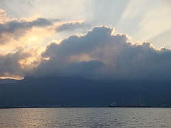 Ilhabela - strand voor het hotel; zonsondergang