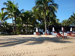 Ilhabela - strand voor het hotel