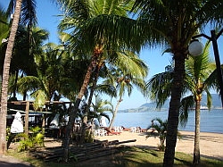 Ilhabela - strand voor het hotel