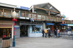 San Francisco - Pier 39; de pier zelf is behoorlijk toeristisch