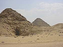Saqqara - de ingang van de piramide van Unas