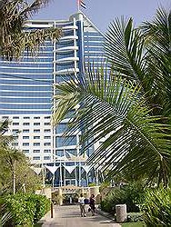 Jumeirah Beach hotel - achteruitgang van het hotel