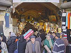 Teheran - de ingang van de Grand Bazar