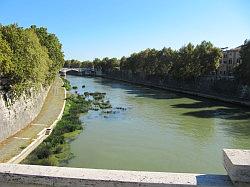 Rome - Rivier de Tiber en Isola Tiberina