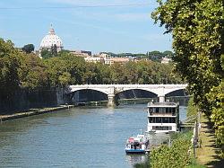 Rome - Rivier de Tiber en Isola Tiberina