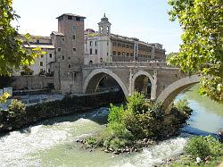 Rome - Rivier de Tiber en Isola Tiberina