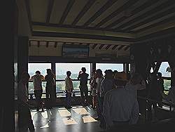 Kumamoto - Kumamoto castle; observatiedek boven in hoofdgebouw