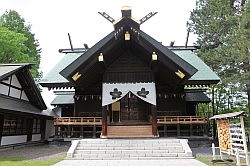 Asahikawa - het park; tempel