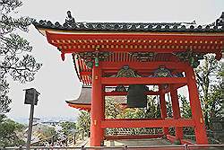 Kyoto - Kiyomizu-dera tempel; de klok