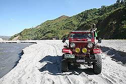 Mount Pinatubo - met de Jeep naar de voet van de berg; stoere auto