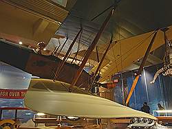 Henry Ford museum - display van 'the Barnstormers' ofwel stuntende piloten