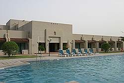 Nizwa hotel - het zwembad