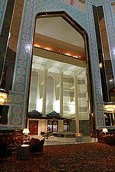 Al Bustan palace hotel - de hal