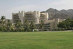 Al Bustan palace hotel - de tuinen