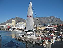 Kaapstad - waterfront met Tafelberg op de achtergrond