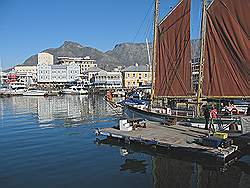 Kaapstad - waterfront met Tafelberg op de achtergrond