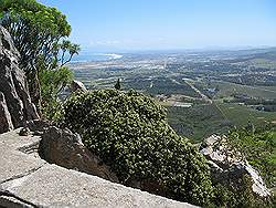 Wijngebied - Sir Lowries Pass; uitzicht over Gordon Bay