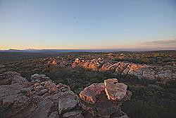 Kagga Kamma - avond gamedrive; mooie kleuren door de zonsondergang