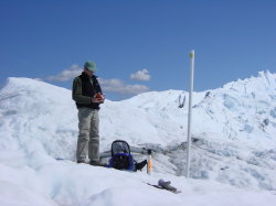 Matanuska glacier - de snelheid van de gletsjer wordt opgemeten