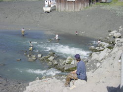 Anchorage - zalm vissen in Ships Creek