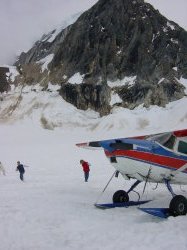 Talkeetna - rondvlucht met een C185 langs mount McKinley; geland op een gletsjer op 6000ft hoogte