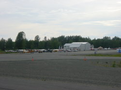 Talkeetna - rondvlucht met een C185 langs mount McKinley; weer geland op Talkeetna airport