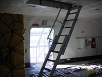 Maindeck met ladder naar upperdeck (deur 11)