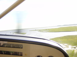 Beaver Air Taxi - landing maken op een verlaten meer