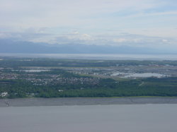 Beaver Air Taxi -  terugvliegen naar Anchorage; Lake Spenard in de verte