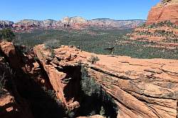 Sedona - Devils Bridge; een natuurlijke brug; turnen op de brug - een sprong zonder handen op de grond te zetten (je moet maar durven)