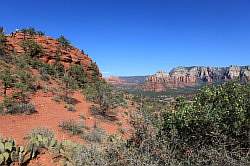 Sedona - mooi uitzicht vanaf een heuvel vlak bij het vliegveld