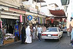 Al Manama - de souk; winkelstraat