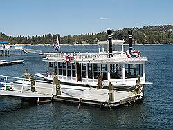 Lake Arrowhead - rondvaartboot