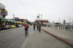 San Francisco - Golden Gate bridge; via Fishermans Warf op weg naaqr de Golden Gate bridge