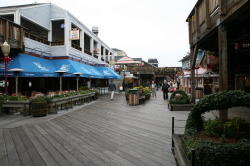 San Francisco - Pier 39; de pier zelf is behoorlijk toeristisch