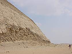 De piramiden van Dahshur - de geknikte piramide