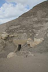 Hawara - ingang van de piramide