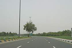 Brede wegen in Al Ain