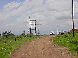 Addis Abeba - uitzicht vanaf berg; toegangsweg