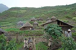 Lalibela - tussen het vliegveld en de stad