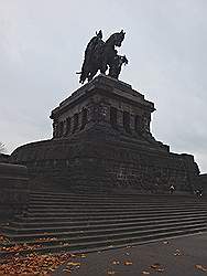 Koblenz - monument ter nagedachtenis aan keizer Wilhelm 1